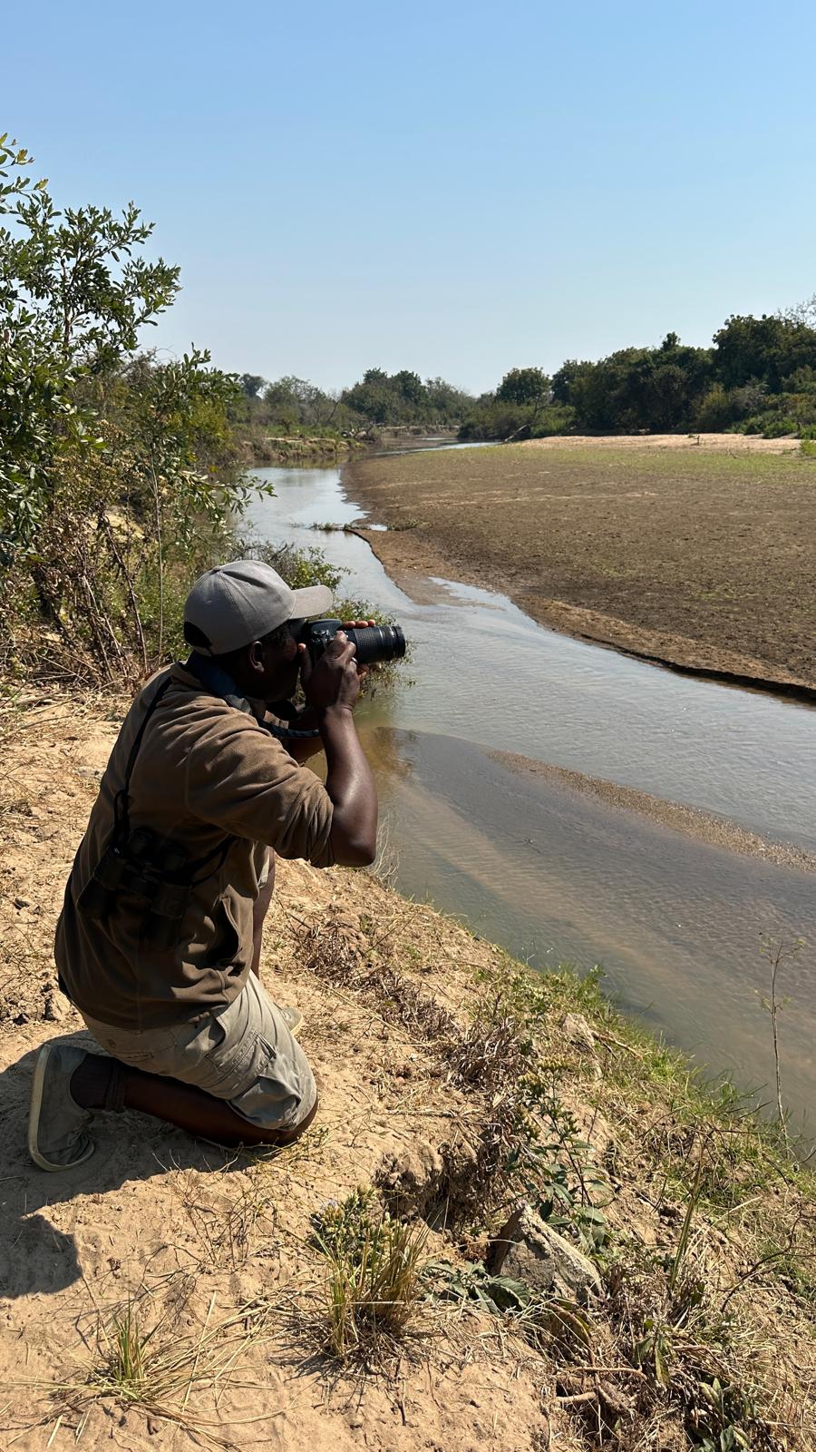 Shooting the river bend